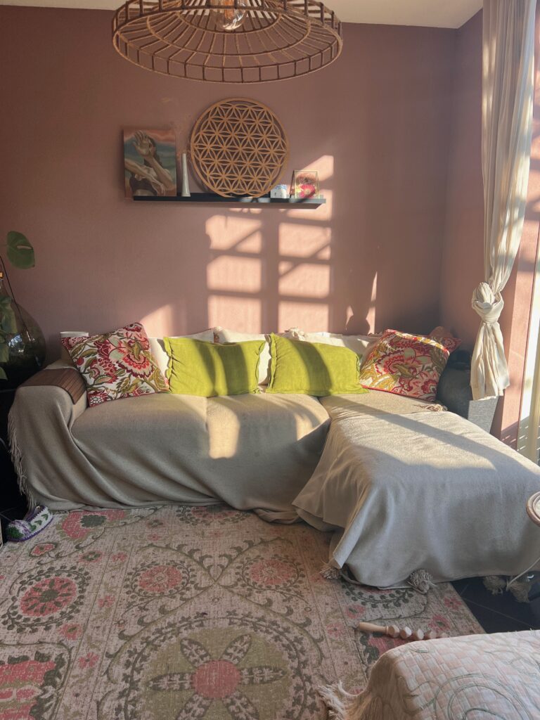 Andere woonkamermuur: Silking Room Pink